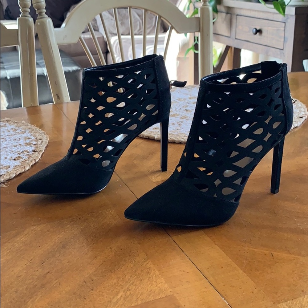 Nine West black booties size 6